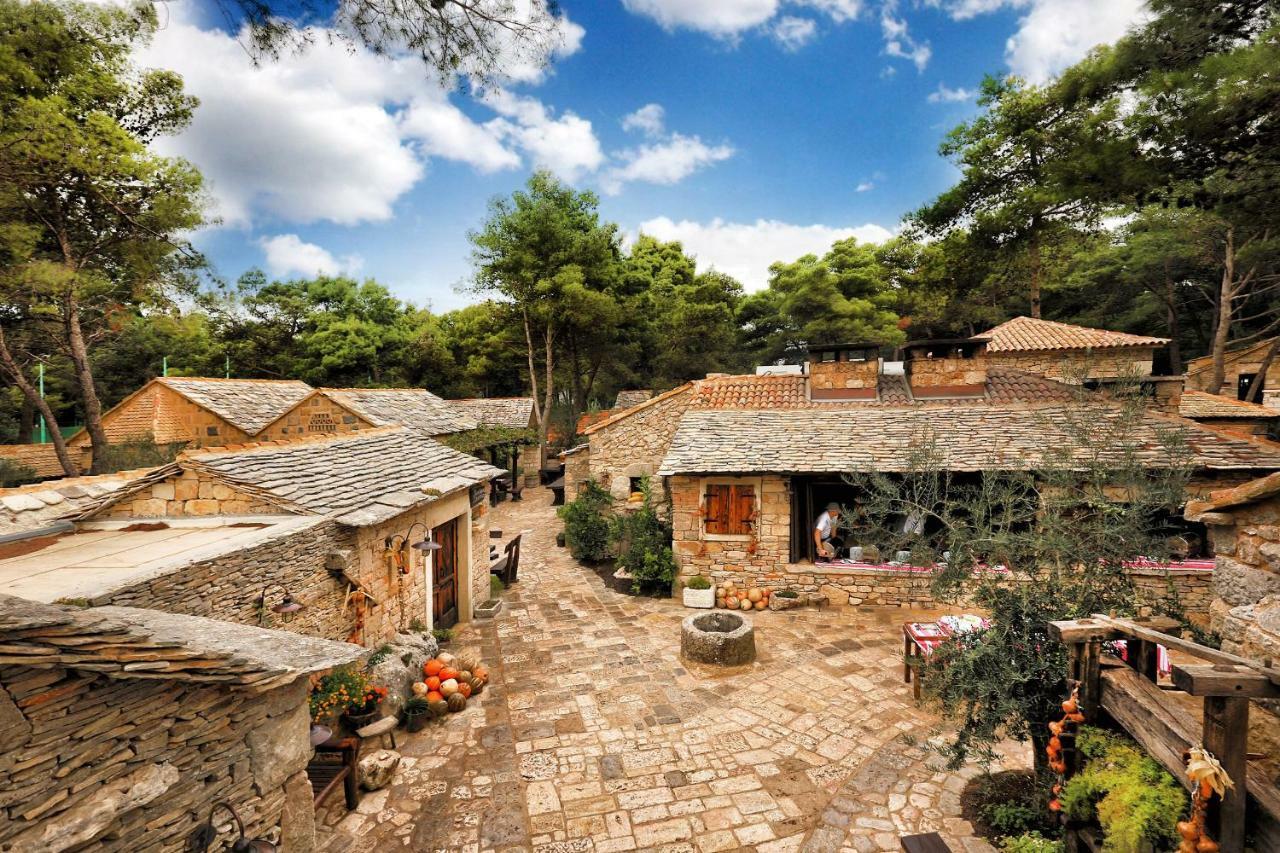 Croatica Suites Podsolarsko Sibenik Exterior photo