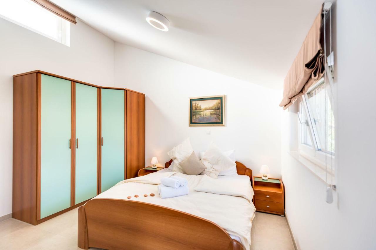 Croatica Suites Podsolarsko Sibenik Exterior photo